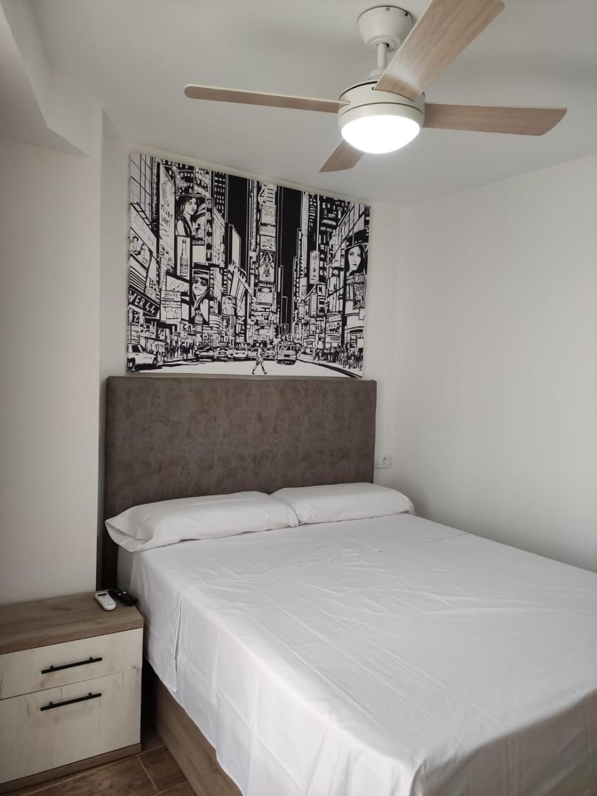Solymar Poniente Apartamento Recien Reformado A 3 Min De Playa Poniente Y Del Centro Parking Opcional Бенідорм Екстер'єр фото