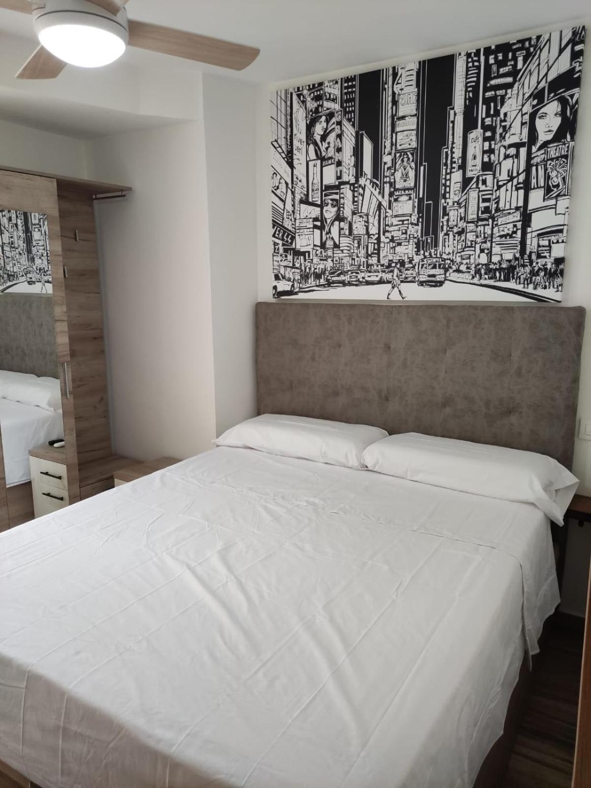 Solymar Poniente Apartamento Recien Reformado A 3 Min De Playa Poniente Y Del Centro Parking Opcional Бенідорм Екстер'єр фото
